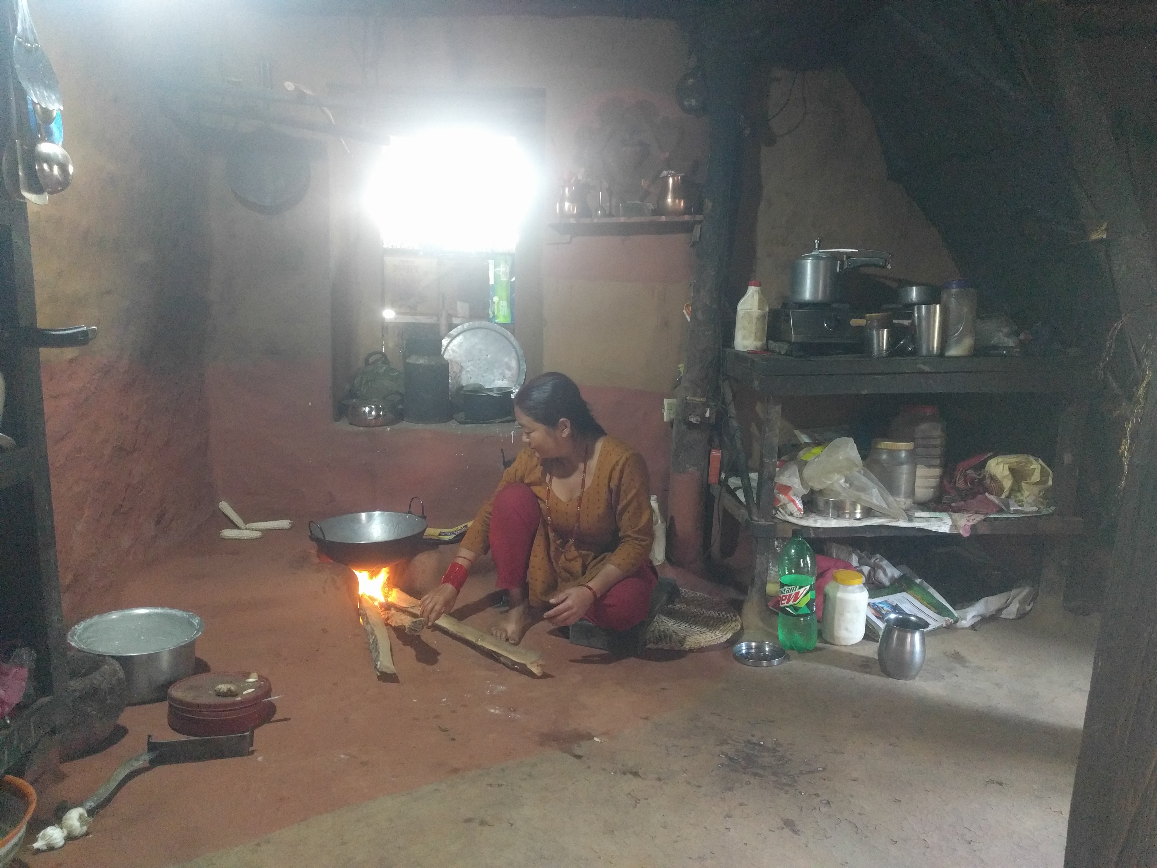 Imatge pels mitjans: Instal·lació de xemeneies a les zones rurals de Nepal per la millora de la salut